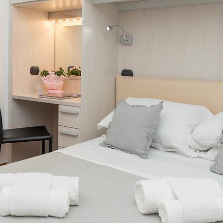 فندق Andenis Luxury House روما المظهر الخارجي الصورة