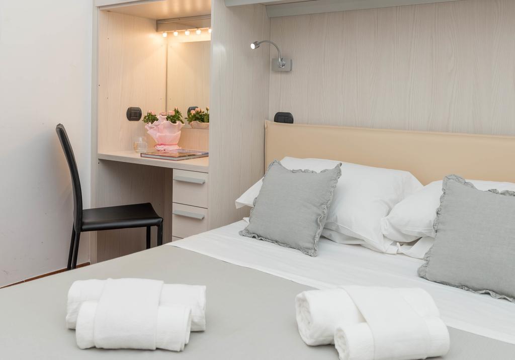 فندق Andenis Luxury House روما المظهر الخارجي الصورة